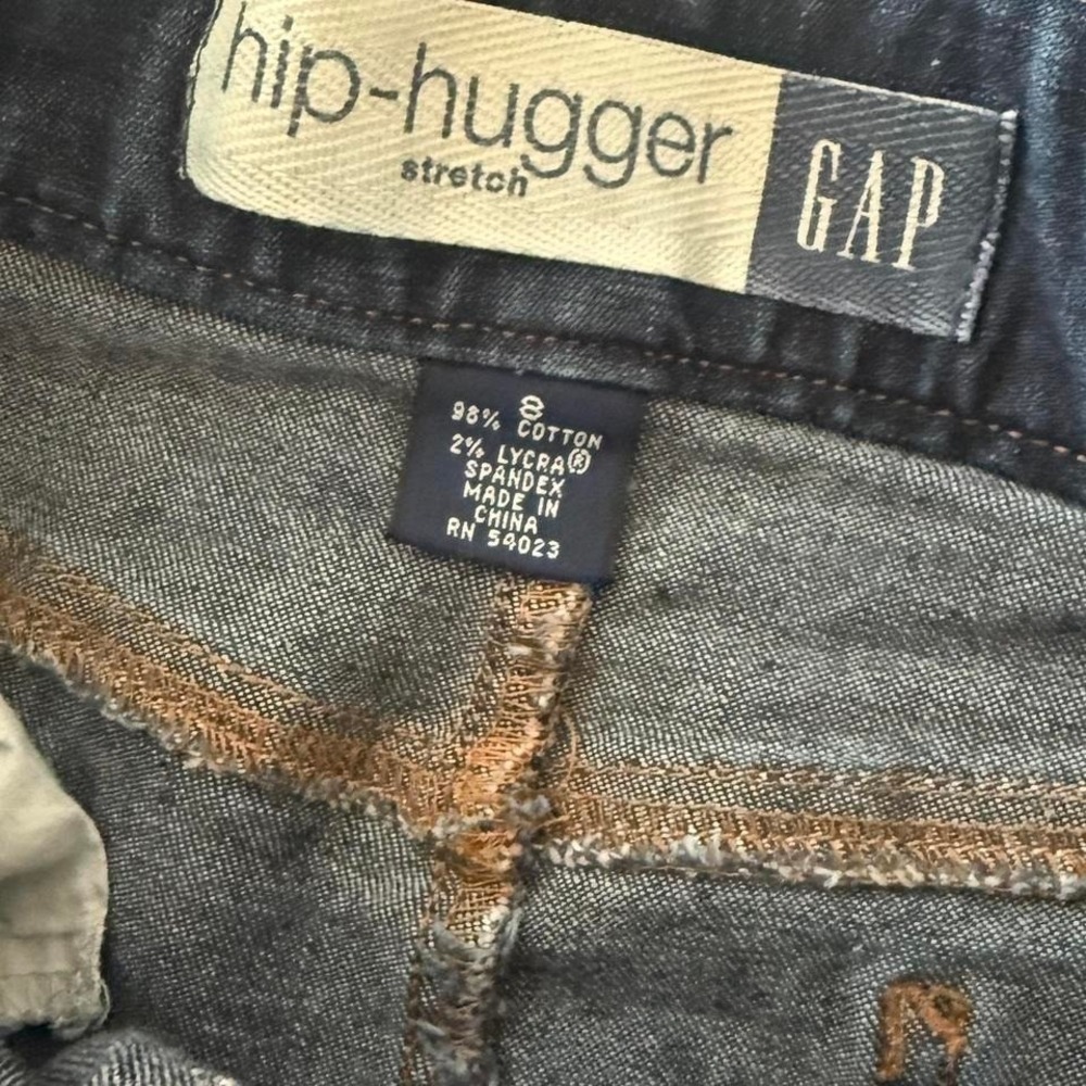 GAP Hip-Hugger Stretch Denim Mini Skirt – Dark Wash Y2K Retro – Size 8 - Picture 4 of 6